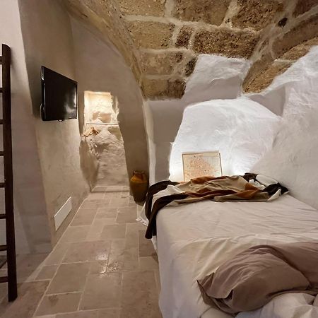 Bed and Breakfast La Segreta Del Castello, Private Access Gioia Del Colle Esterno foto