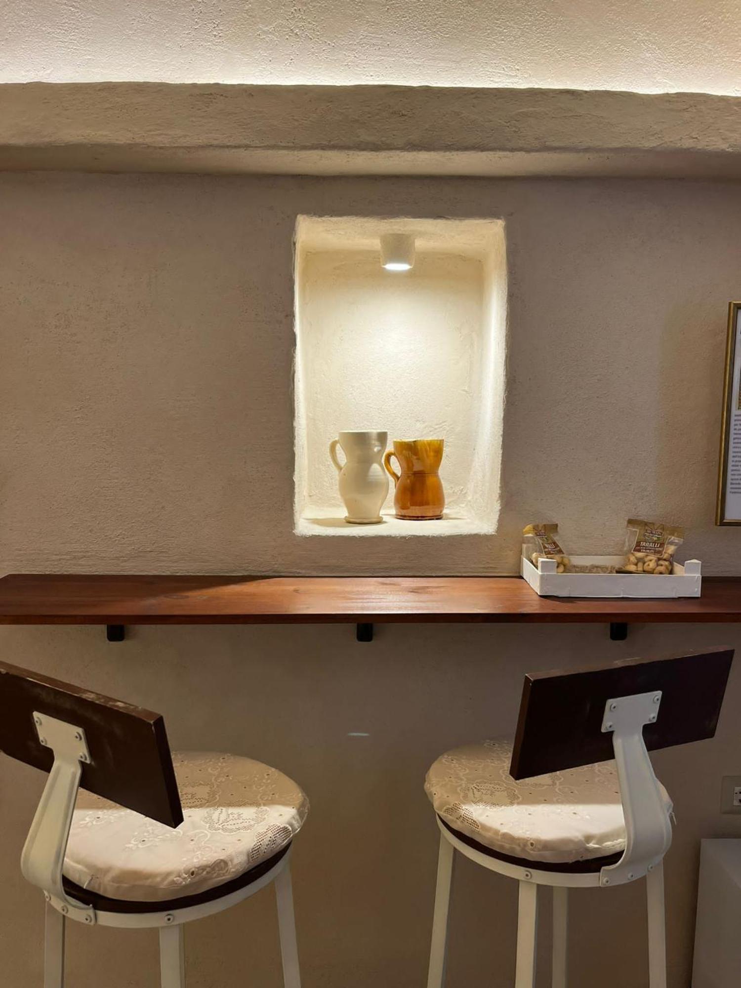 Bed and Breakfast La Segreta Del Castello, Private Access Gioia Del Colle Esterno foto