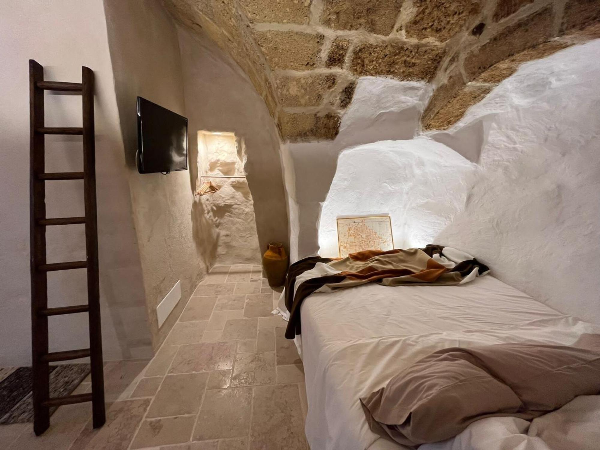 Bed and Breakfast La Segreta Del Castello, Private Access Gioia Del Colle Esterno foto